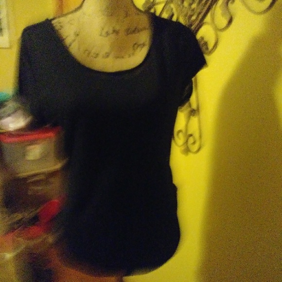 Top - Picture 2 of 2